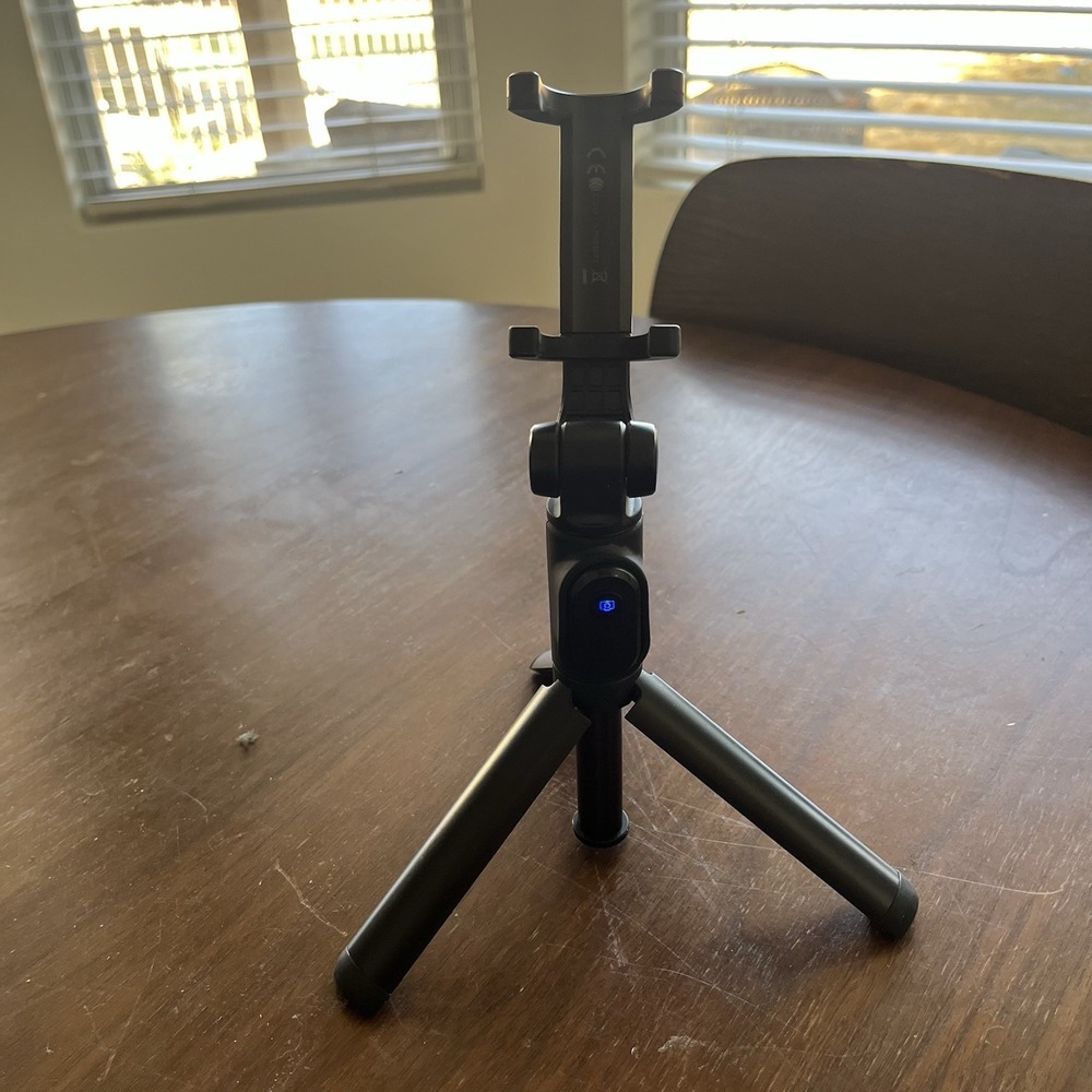 XIAOMI MI BLUETOOTH SELFIE STICK TRIPOD PHONE HOLDER REMOTE SHUTTER - Picture 3 of 6